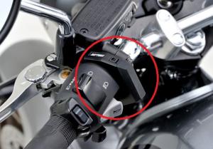 Chargeur discret double port usb pour guidon 22mm et 25mm couleur noir ( moto trike scooter quad )