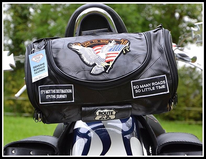 Portefeuille Chaîne En Cuir Motif 'Aigle Live To Ride / Ride To Live' - Noir, Neuf Avec étiquettes