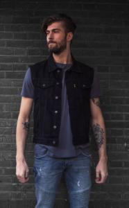 Gilet sans manche / Veste en jeans sans manche couleur Noir 