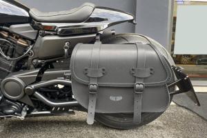 Made In Italie : Sacoche en Cuir véritable pour Harley Sportster S 