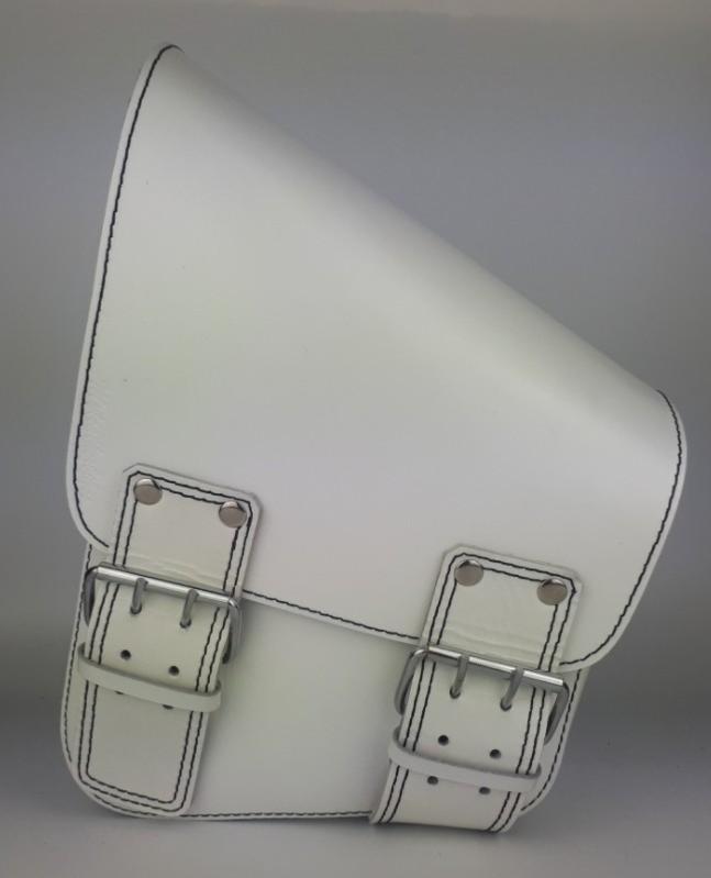 SACOCHES EN CUIR DE MOTO 22 X 2 LITRES